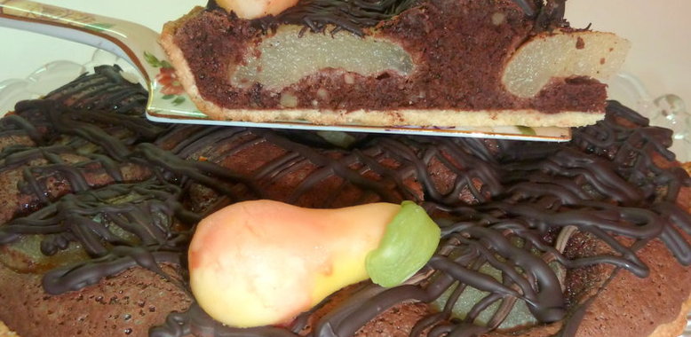 Домашний торт ШОКО-ГРУША с консервированными грушами, шоколадом и орехами