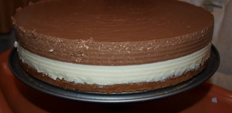 Торт творожный Дуэт с белым и молочным шоколадом