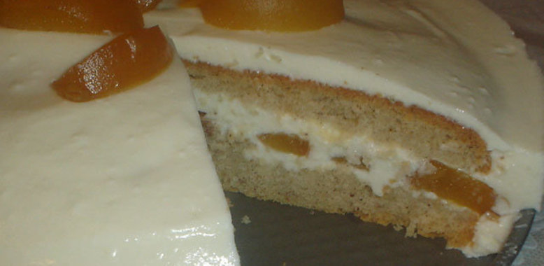 Торт-суфле с персиками