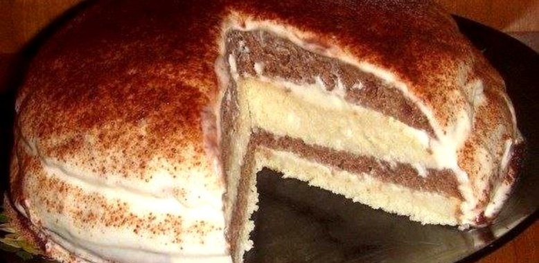 Кефирный торт со сметанным кремом