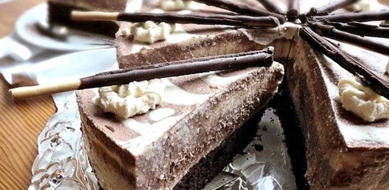 Торт Зебра с творожным и шоколадным кремом
