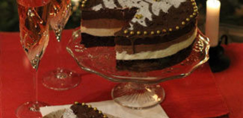 Рождественский шоколадный торт